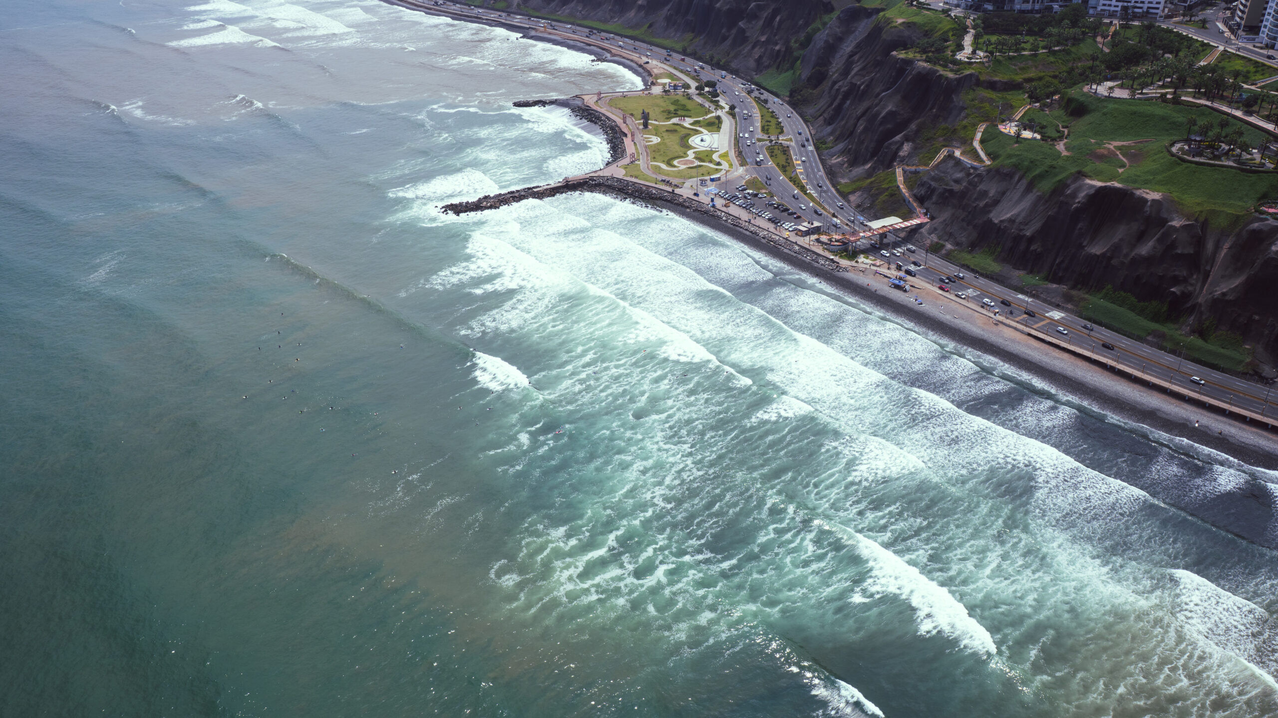 Clases de Surf en La Costa Verde de Lima, Perú