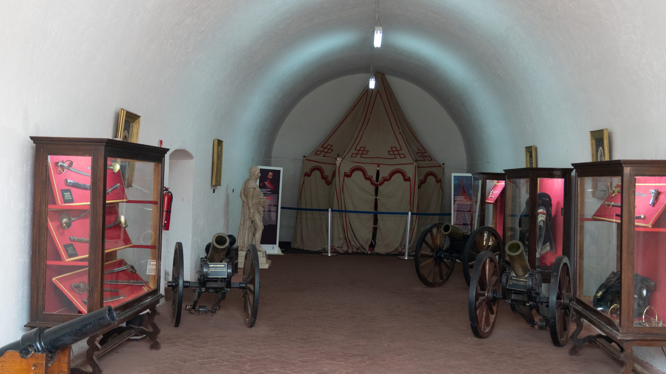 Tour a La Fortaleza del Real Felipe