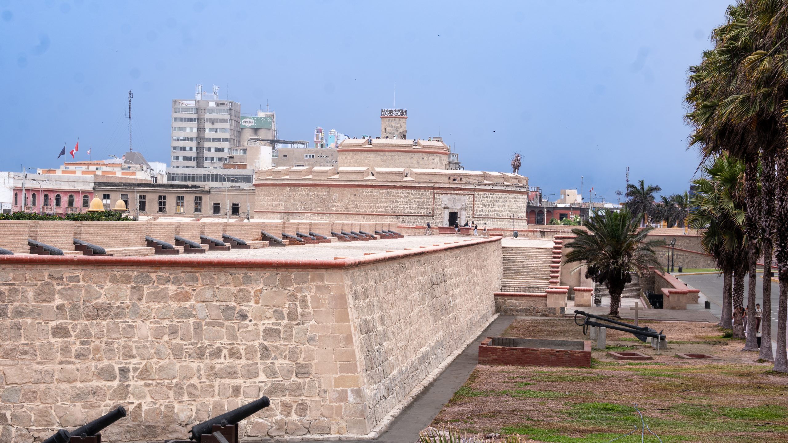 Tour a La Fortaleza del Real Felipe