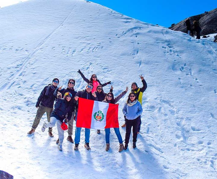 Trekking Day al Nevado Rajuntay