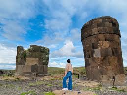 Tour al Santuario Arqueológico Chullpas de Sillustani en Puno, Perú