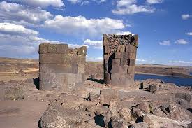 Tour al Santuario Arqueológico Chullpas de Sillustani en Puno, Perú