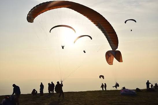 Curso de parapente Nivel Básico: Tus Primeros Pasos para Volar