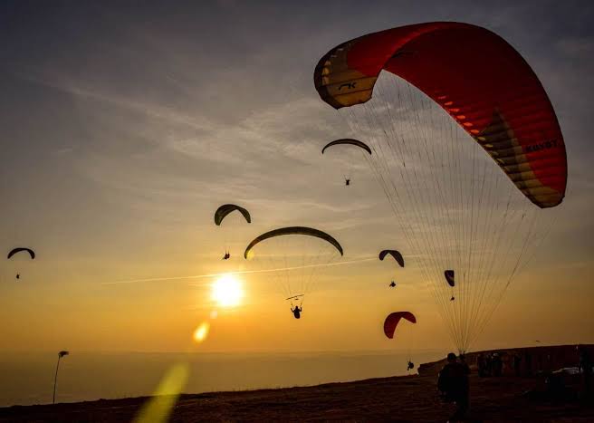 Curso de parapente Nivel Básico: Tus Primeros Pasos para Volar