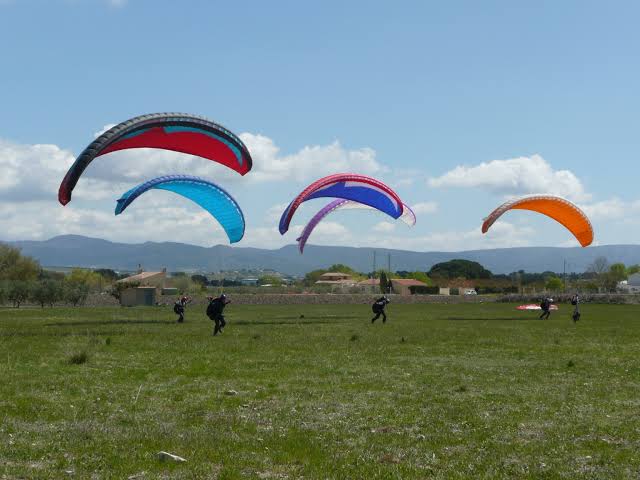 Curso de parapente Nivel Básico: Tus Primeros Pasos para Volar