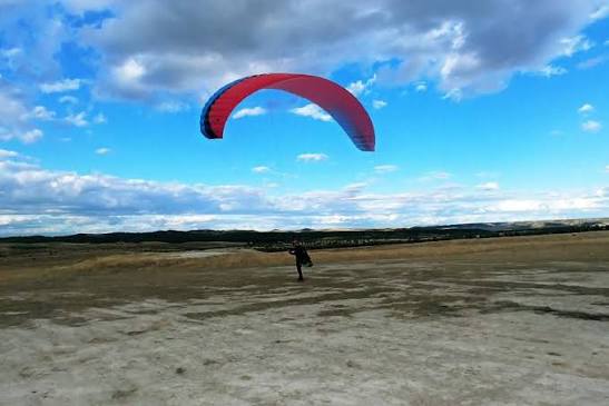 Curso de parapente Nivel Básico: Tus Primeros Pasos para Volar